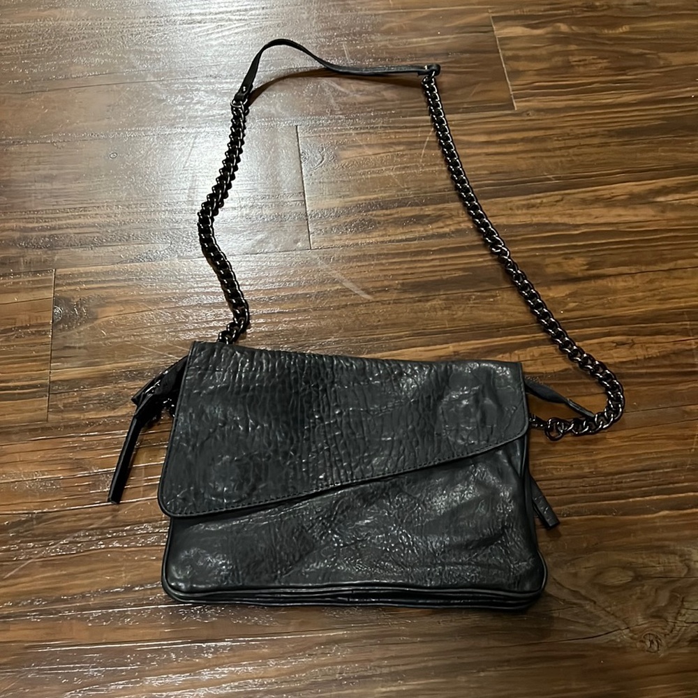 Maxon Collection Black Leather Crossbody With Detachable Strap